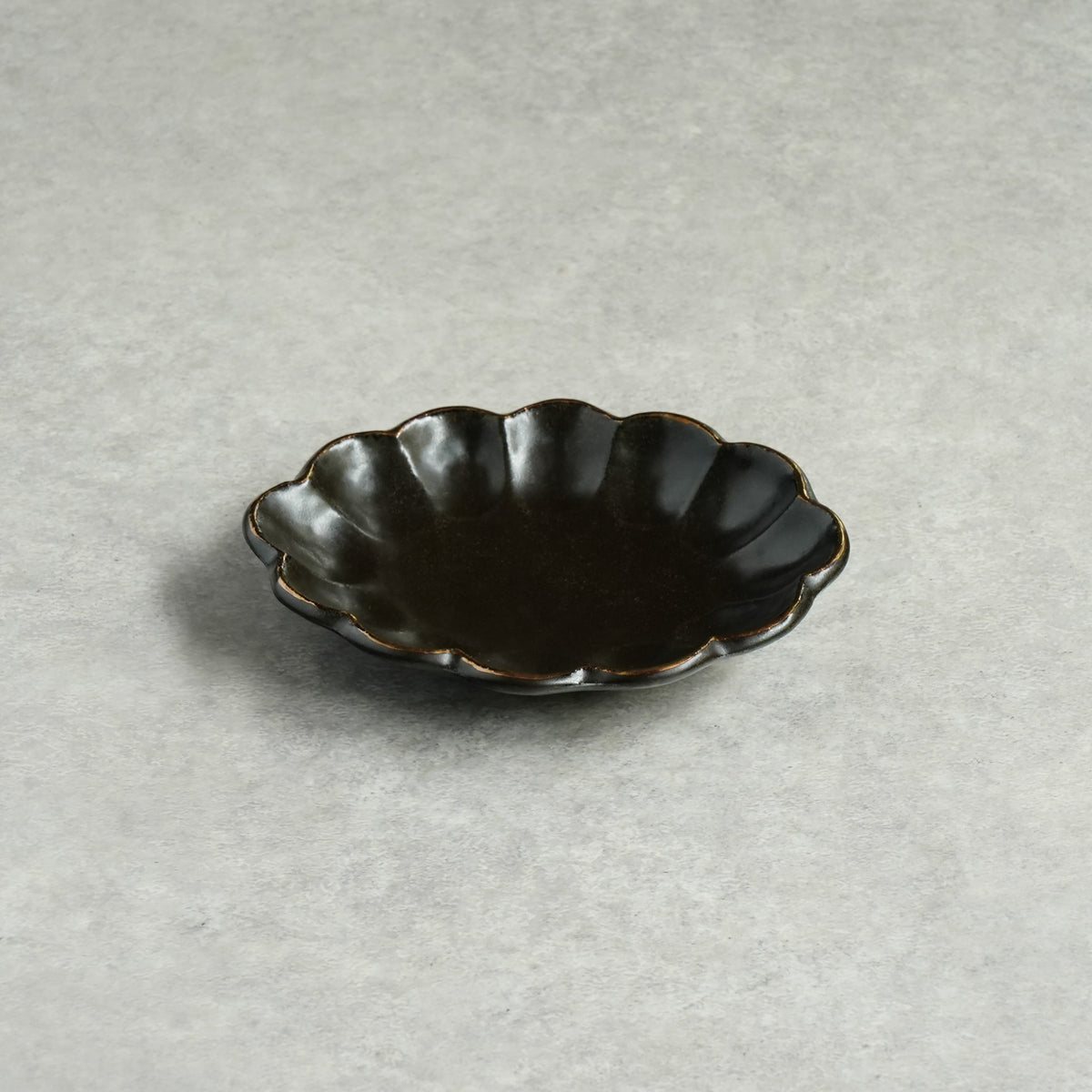 リンカ金環黒練 18オーバルプレート – カネコ小兵公式オンラインストア